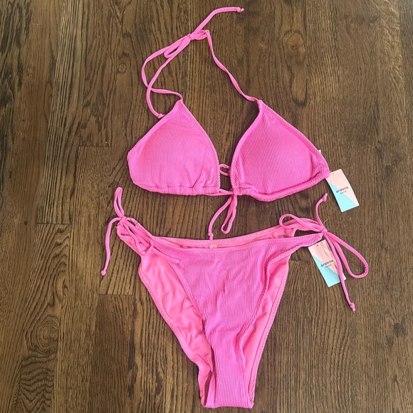 Hot Pink Bikini NWT 🦩 - Picture 1 of 2